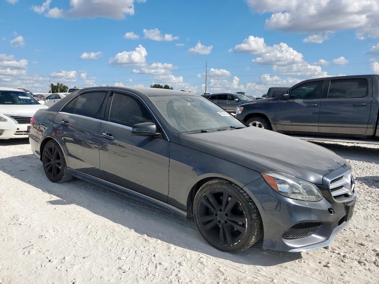 2014 MERCEDES-BENZ E-Class