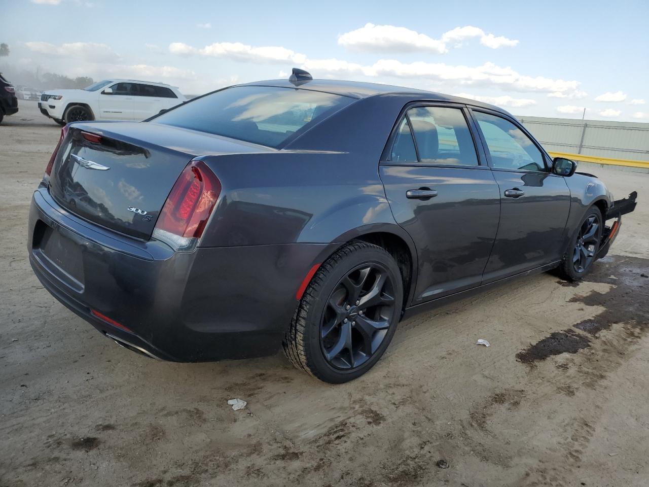 2019 CHRYSLER 300