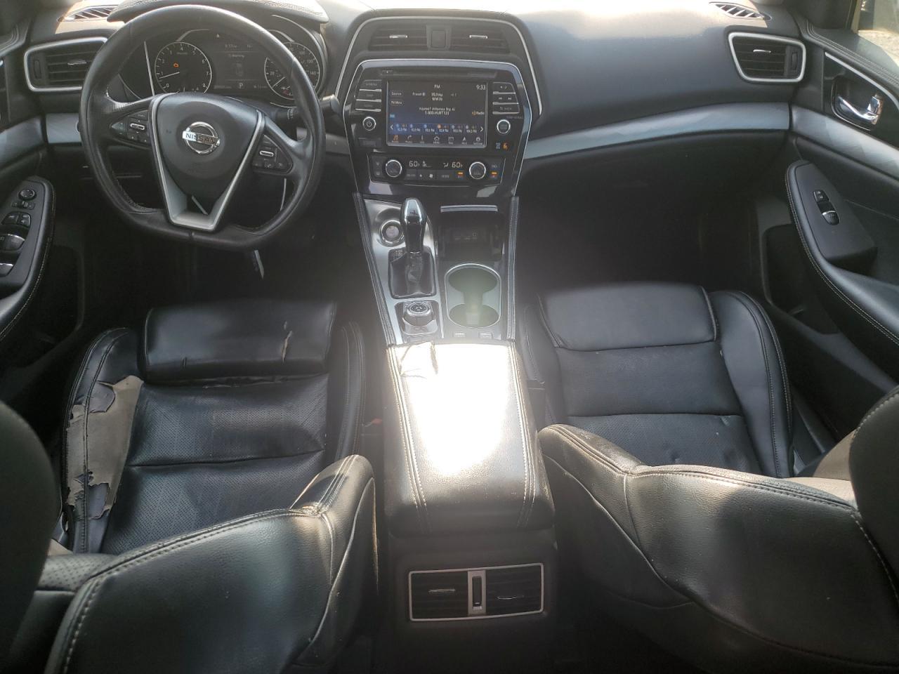 2017 NISSAN Maxima