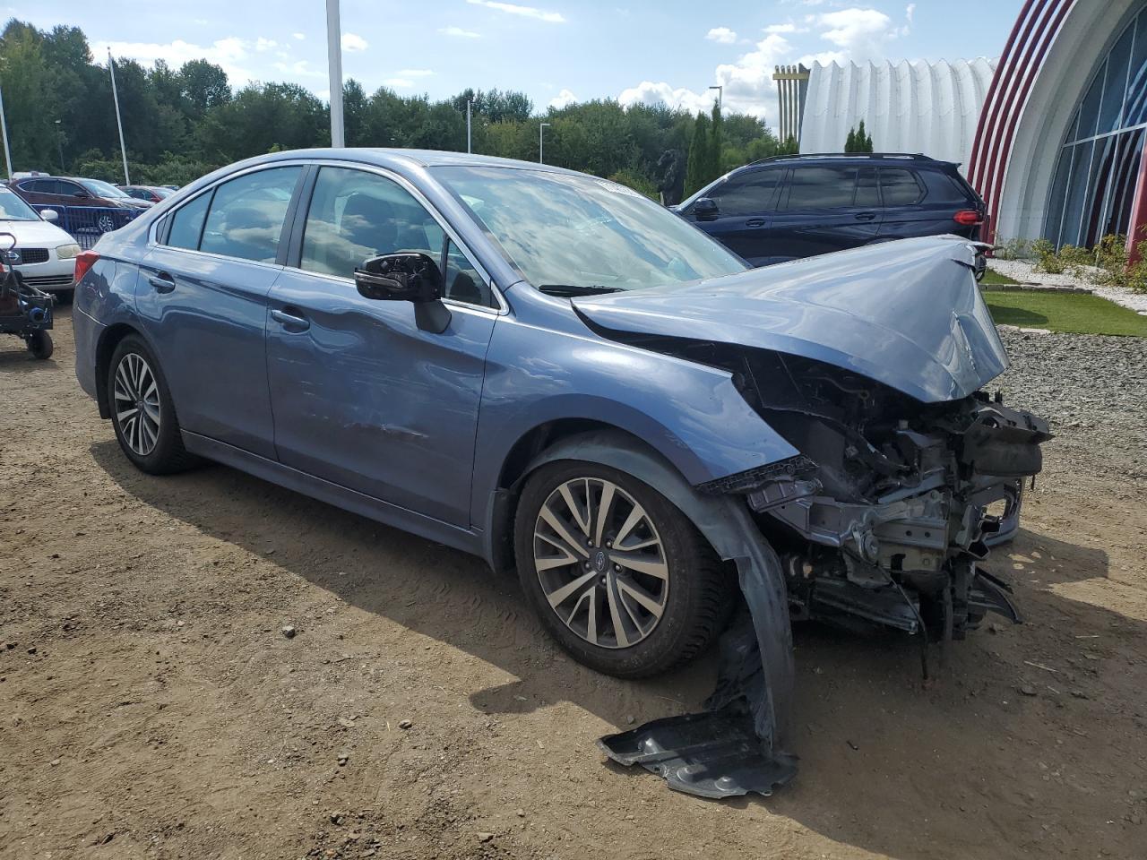 2018 SUBARU Legacy