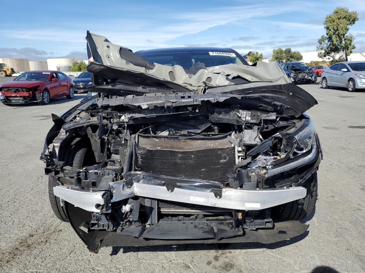 2016 HYUNDAI GENESIS