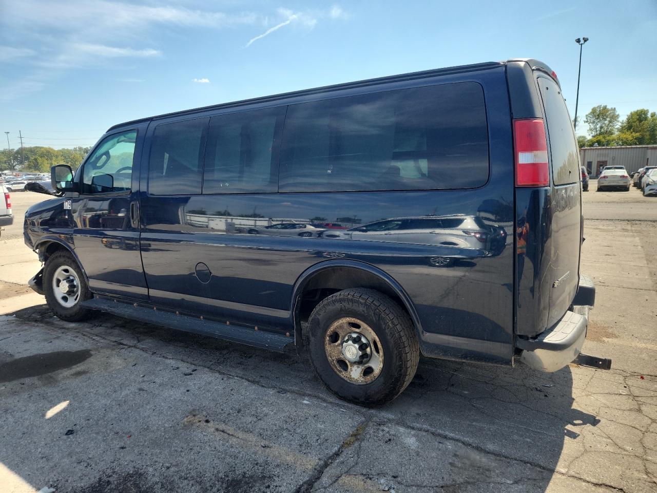 2017 CHEVROLET Express 3500