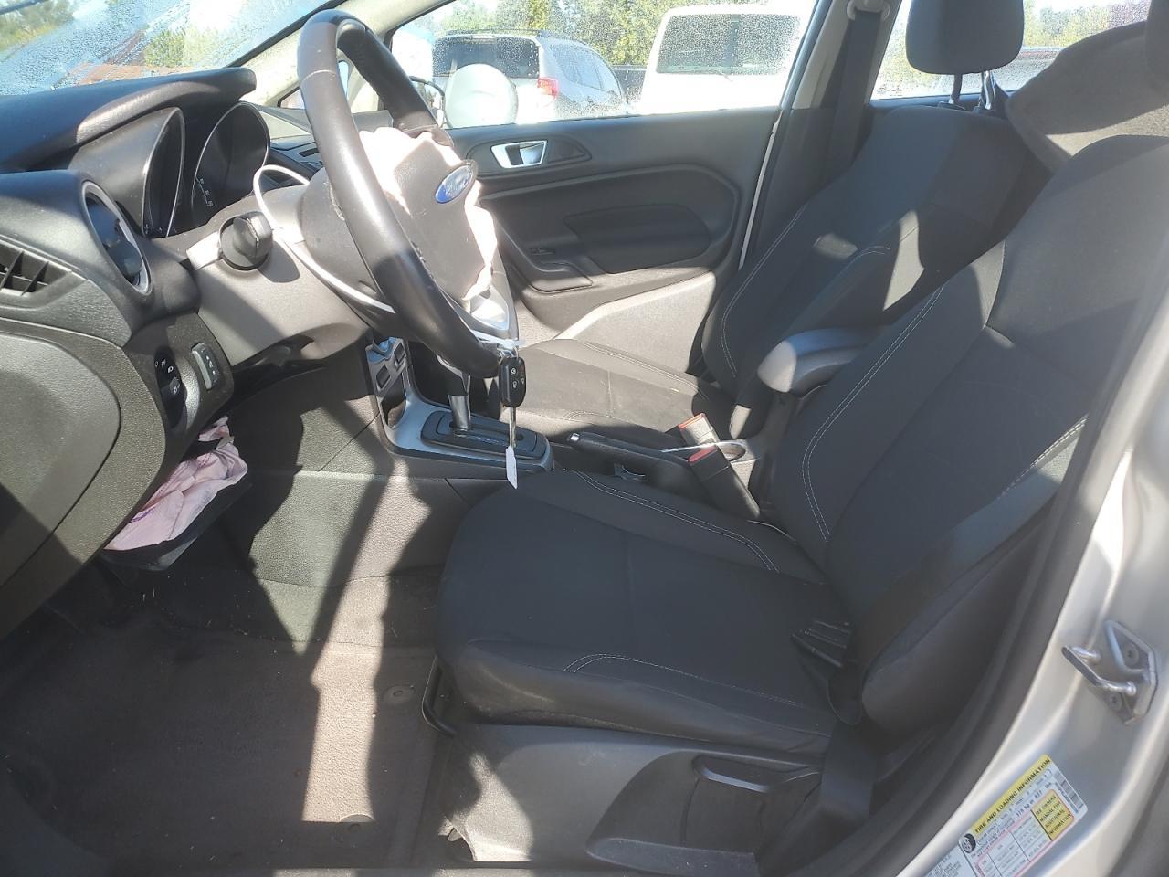 2016 FORD Fiesta