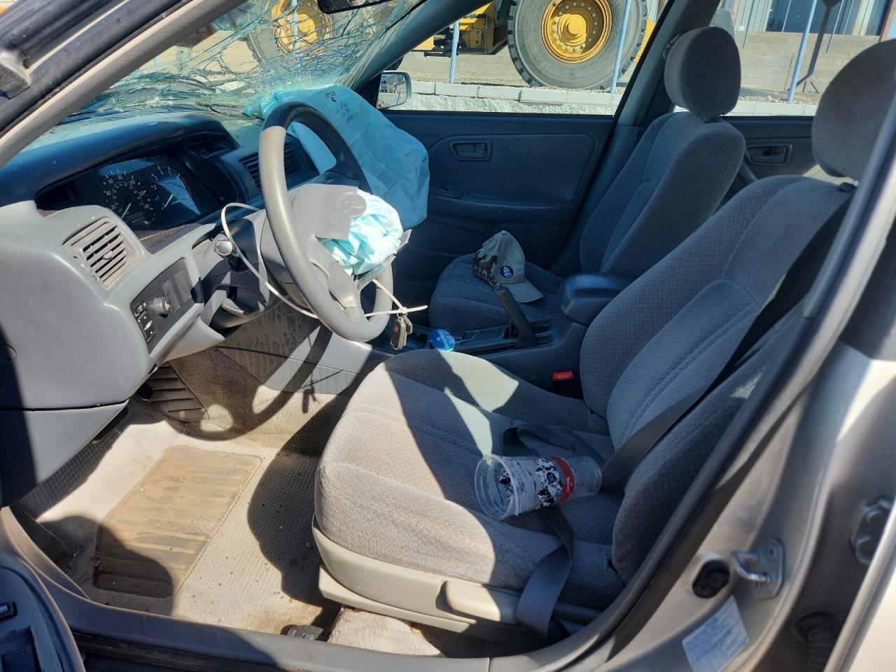 2000 TOYOTA CAMRY