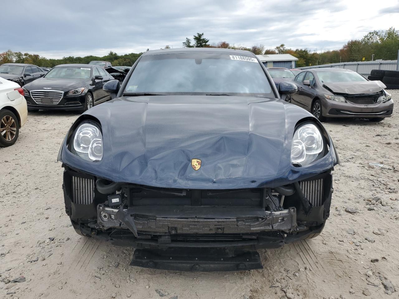 2016 PORSCHE Macan
