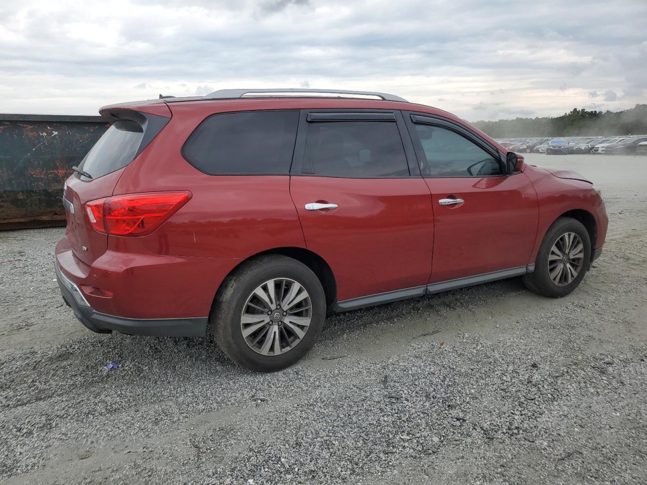 2017 NISSAN PATHFINDER