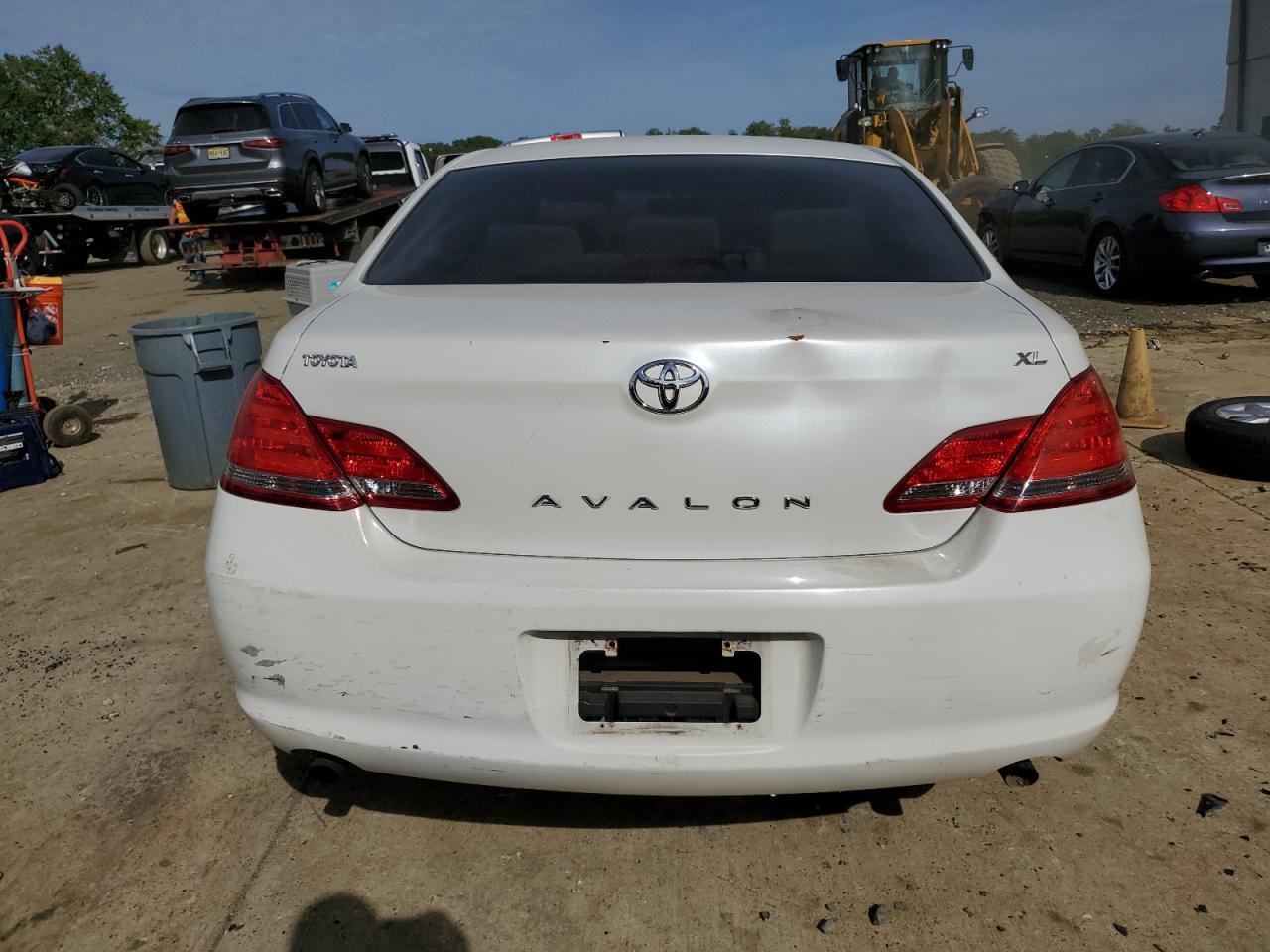 2006 TOYOTA Avalon