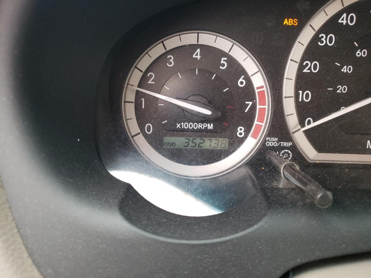 2010 TOYOTA SIENNA