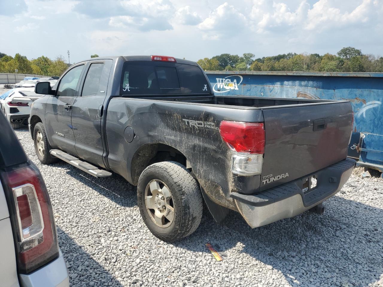 2011 TOYOTA TUNDRA