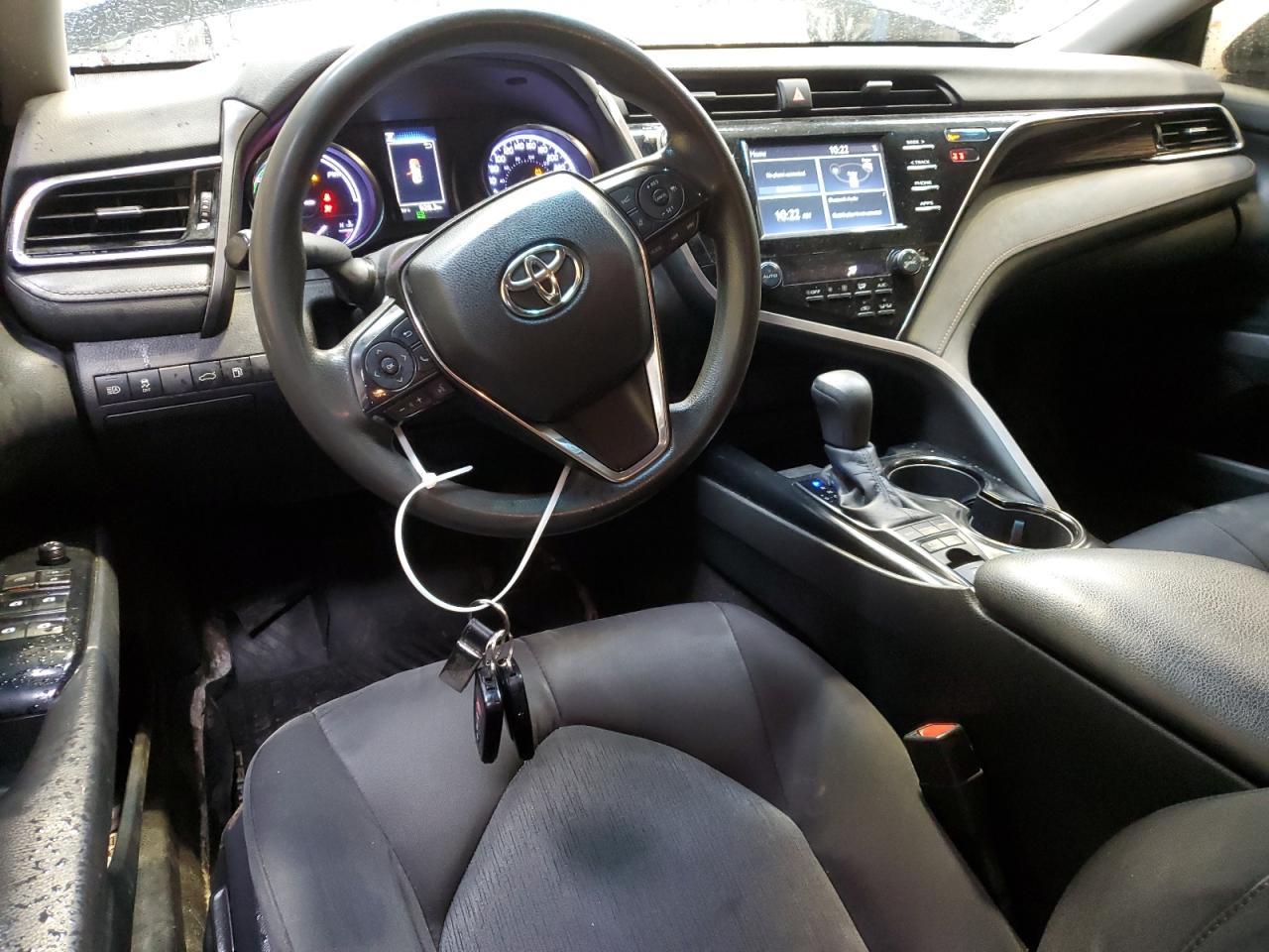 2018 TOYOTA CAMRY
