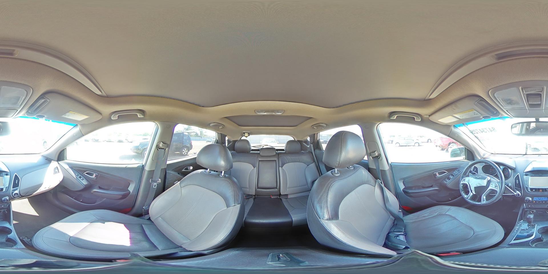 2012 HYUNDAI TUCSON