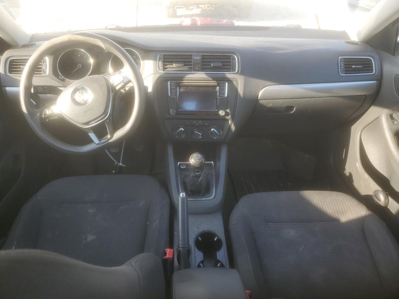 2016 VOLKSWAGEN JETTA