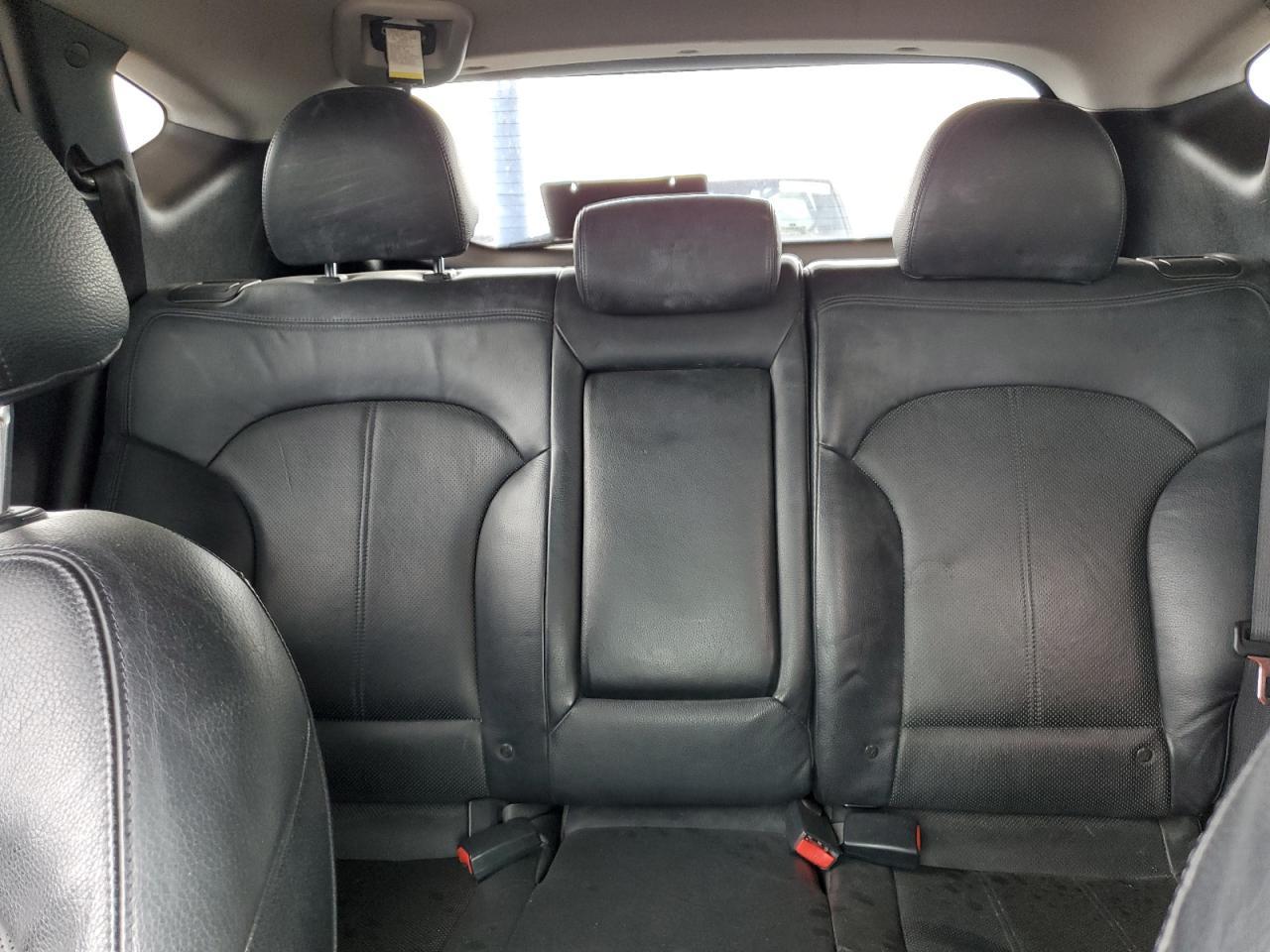 2010 HYUNDAI TUCSON