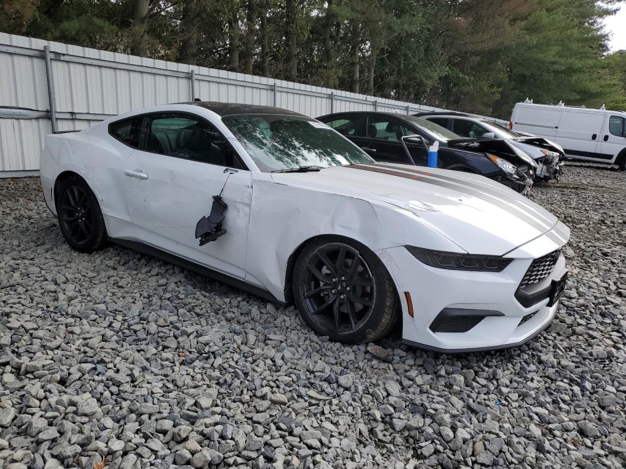 2024 FORD MUSTANG