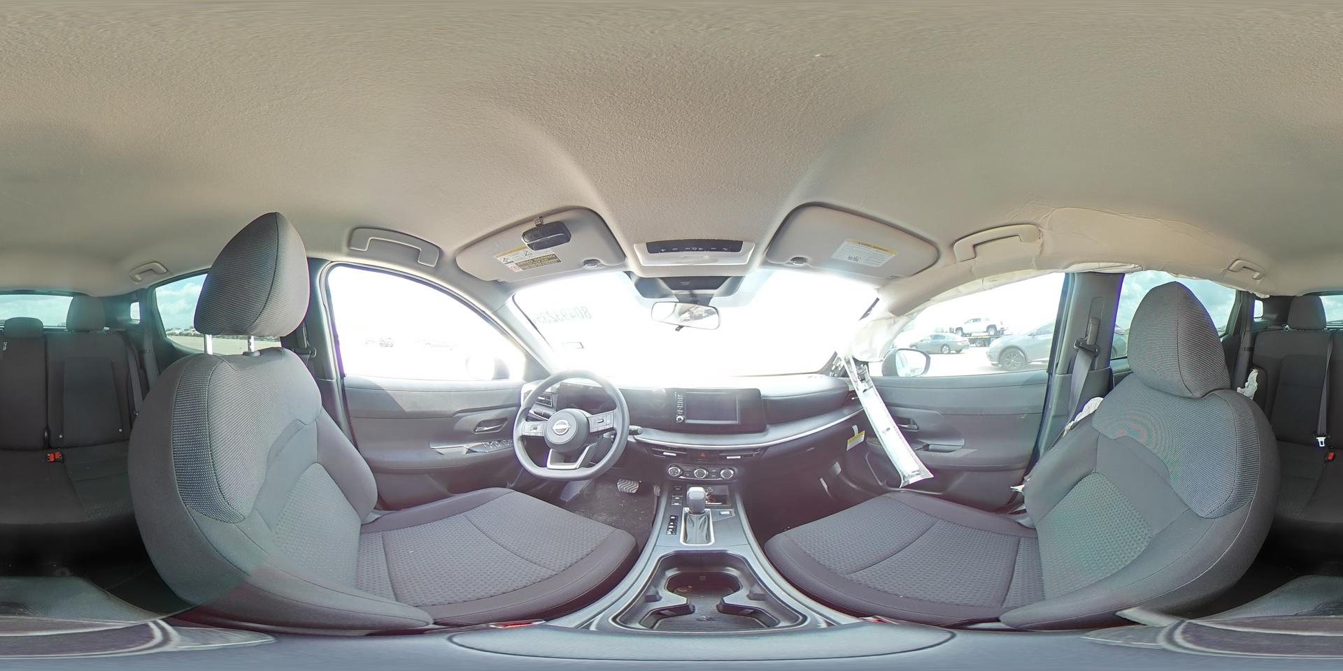 2025 NISSAN KICKS