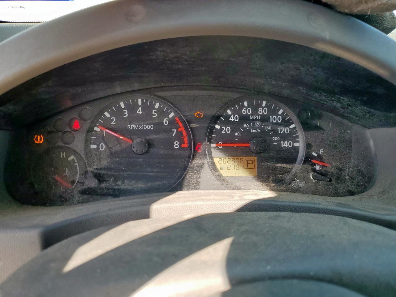 2012 NISSAN Frontier