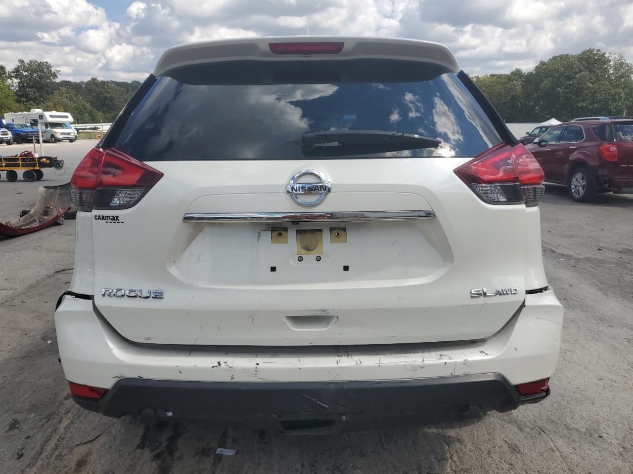 2017 NISSAN ROGUE