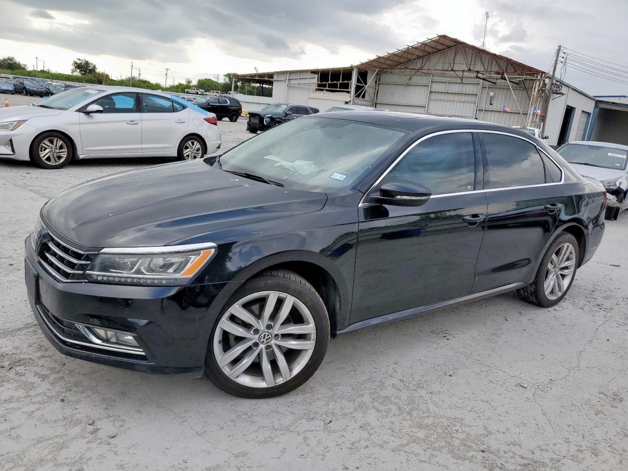 2018 VOLKSWAGEN Passat