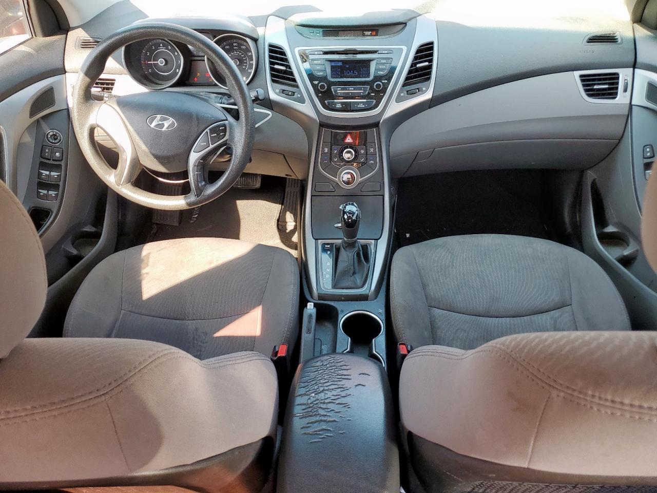 2016 HYUNDAI ELANTRA
