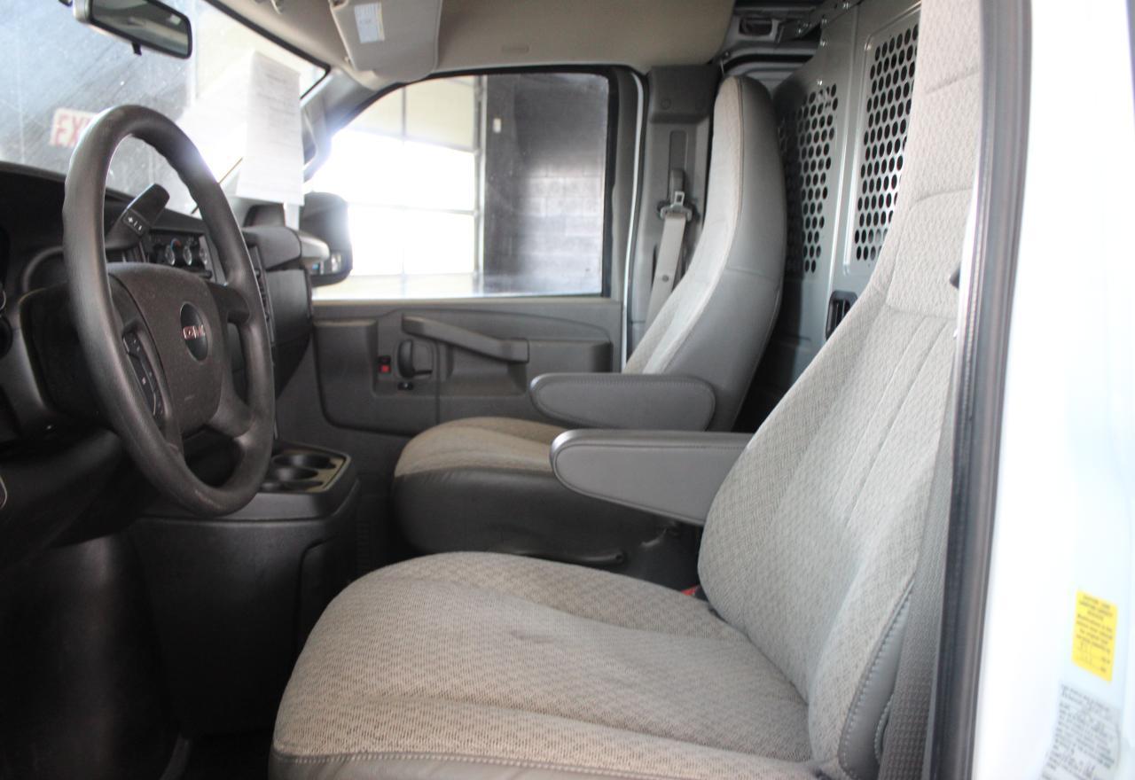 2023 GMC Savana