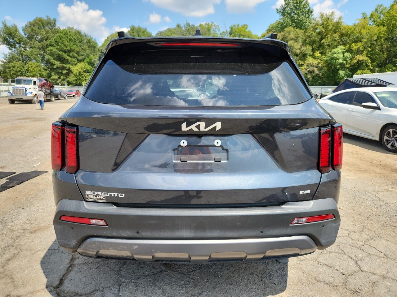 2023 KIA SORENTO