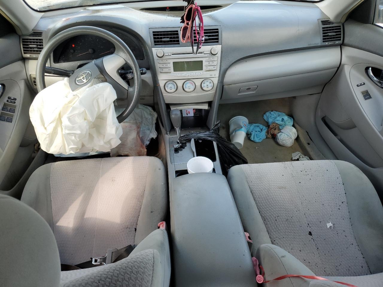 2010 TOYOTA CAMRY