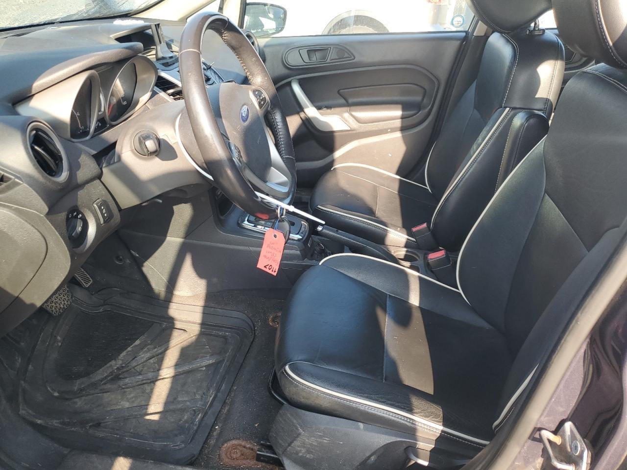 2013 FORD Fiesta