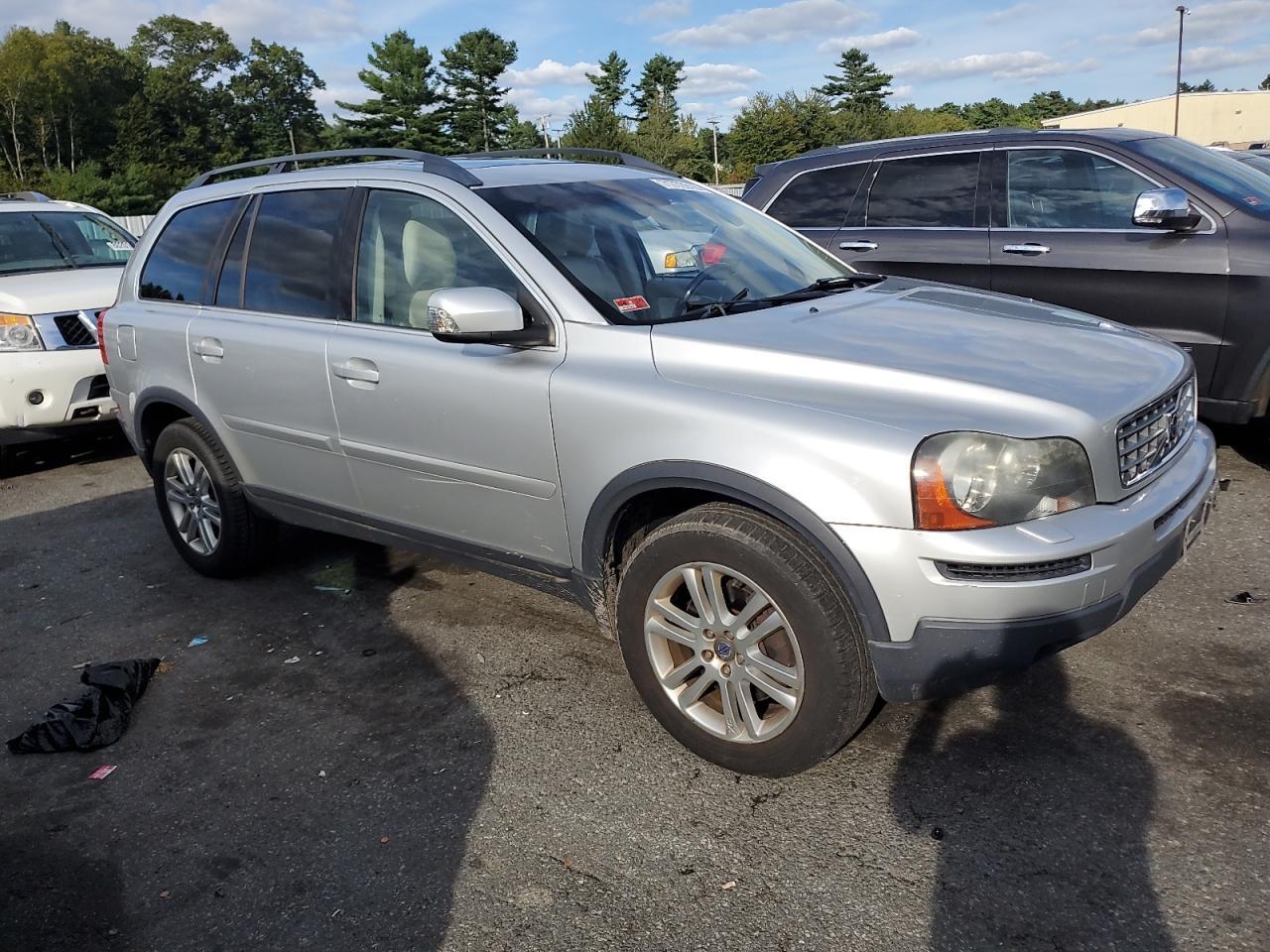 2010 VOLVO XC90