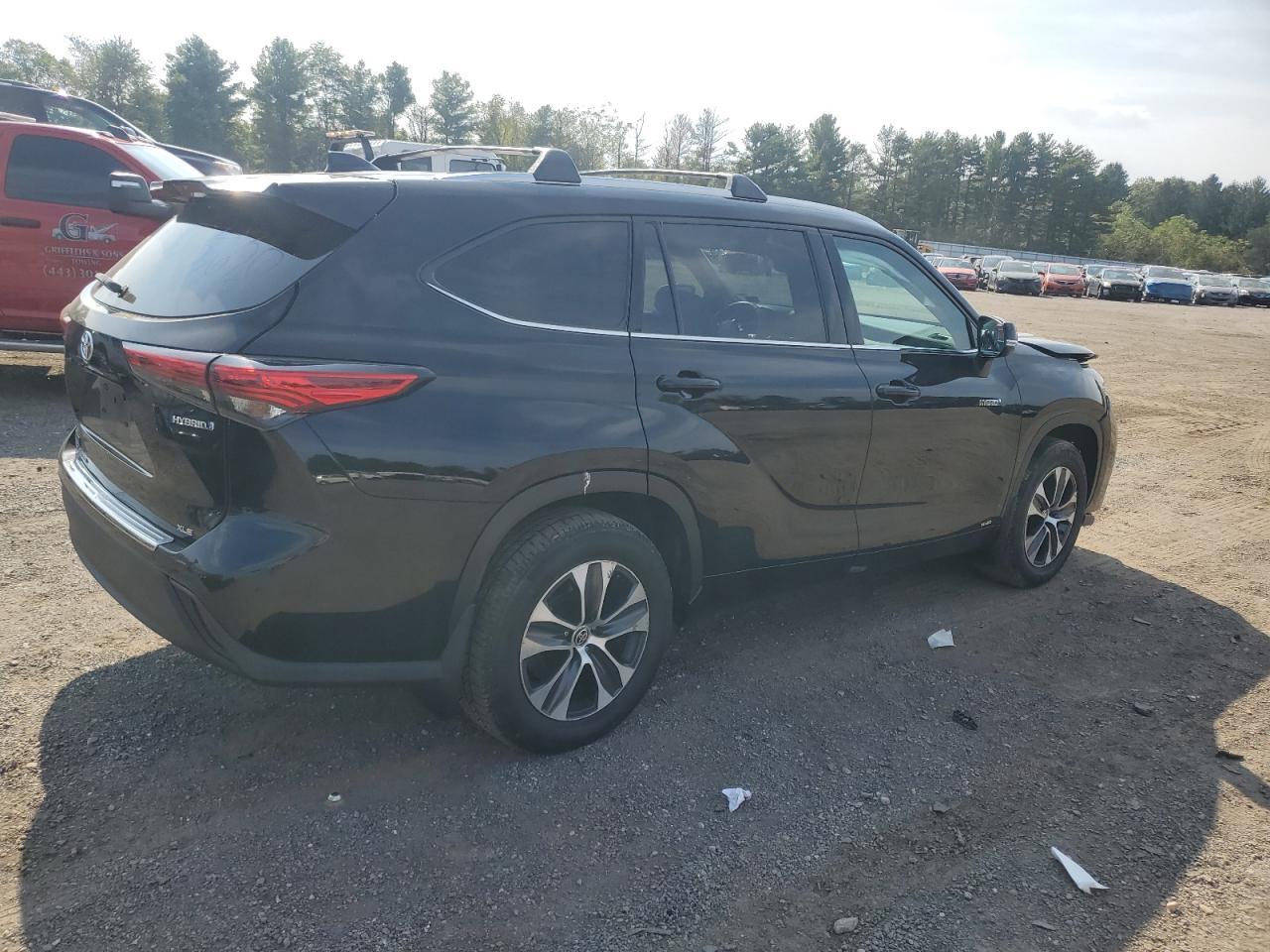 2021 TOYOTA HIGHLANDER