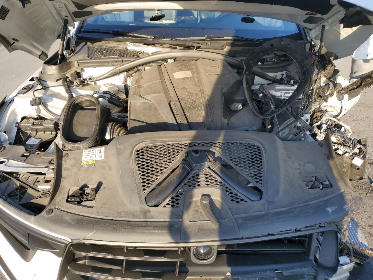 2023 PORSCHE Macan