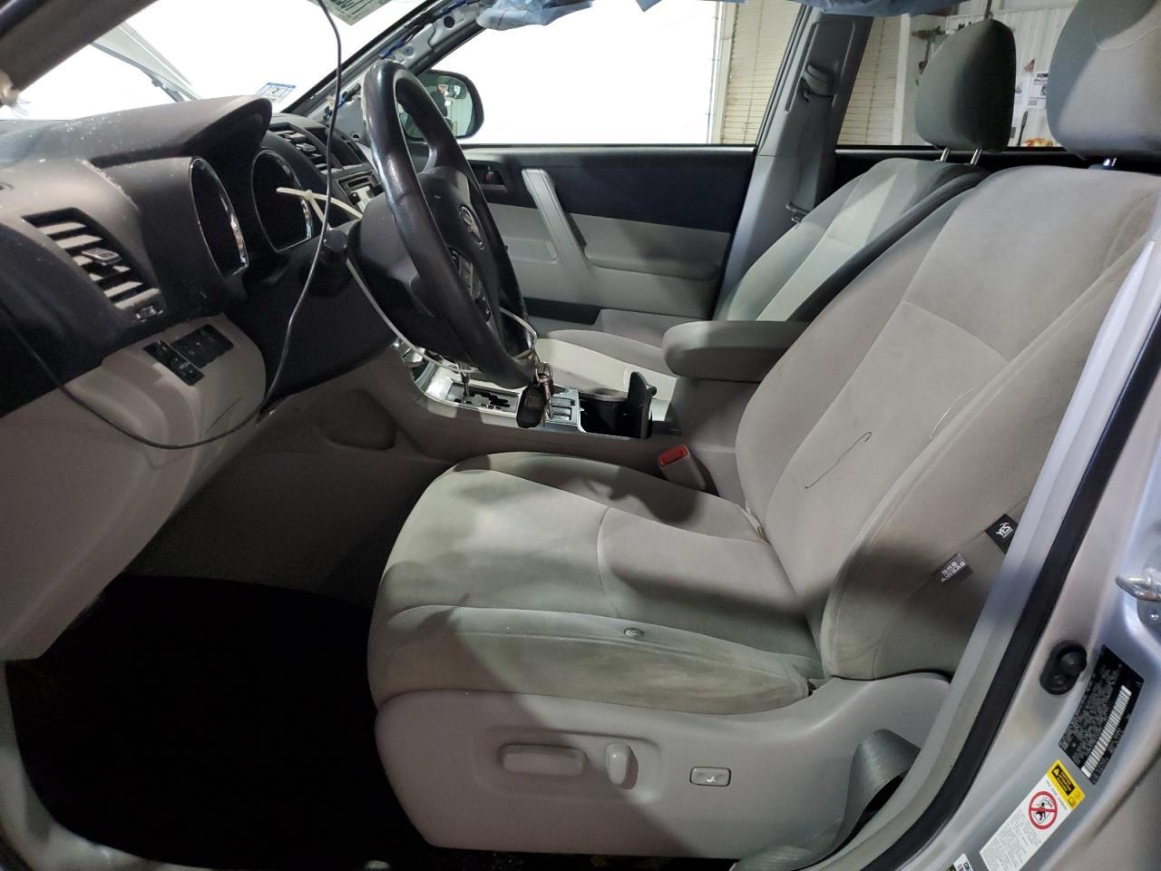 2013 TOYOTA HIGHLANDER