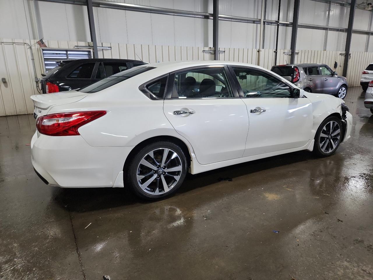 2016 NISSAN ALTIMA