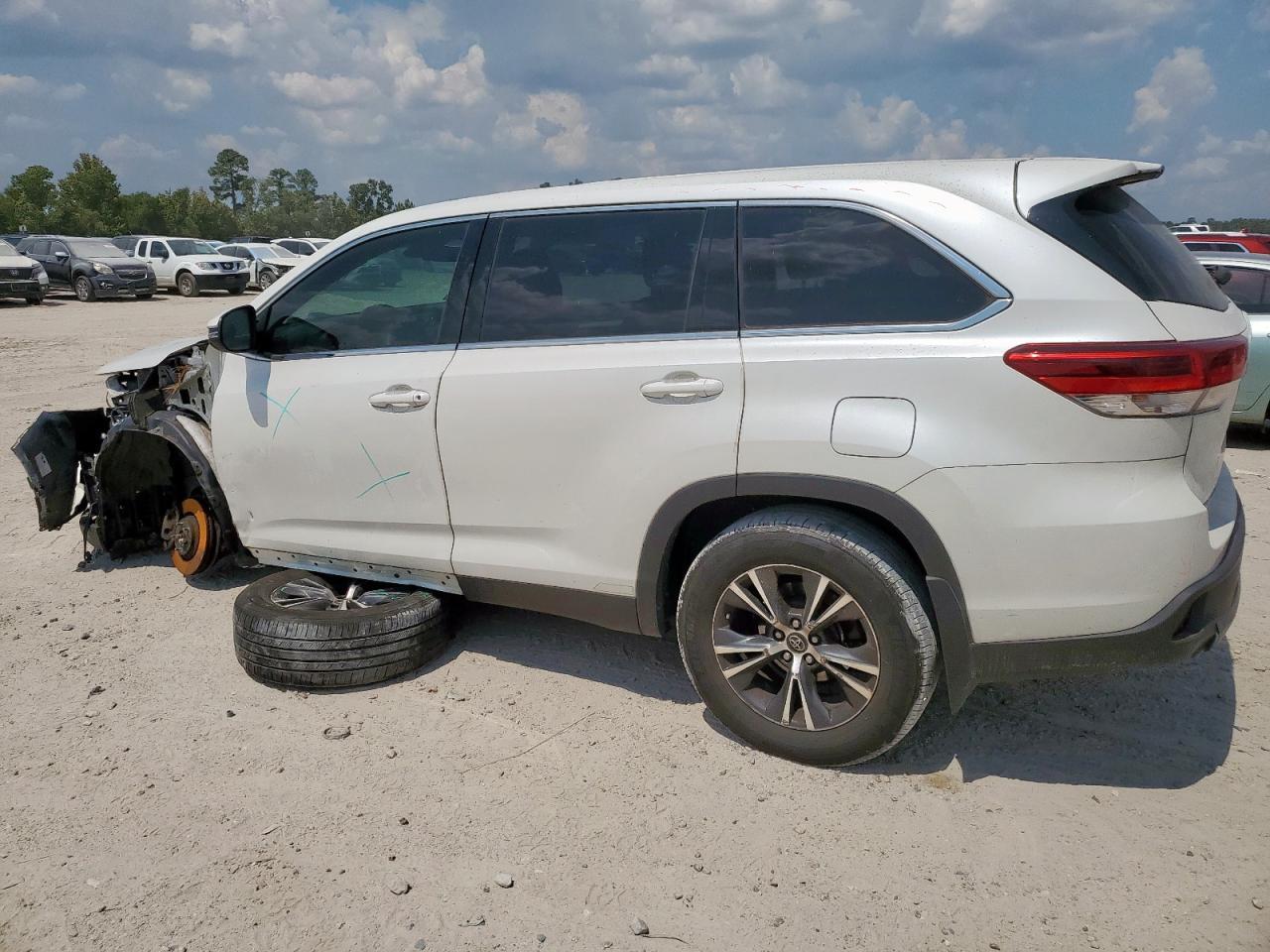 2019 TOYOTA HIGHLANDER