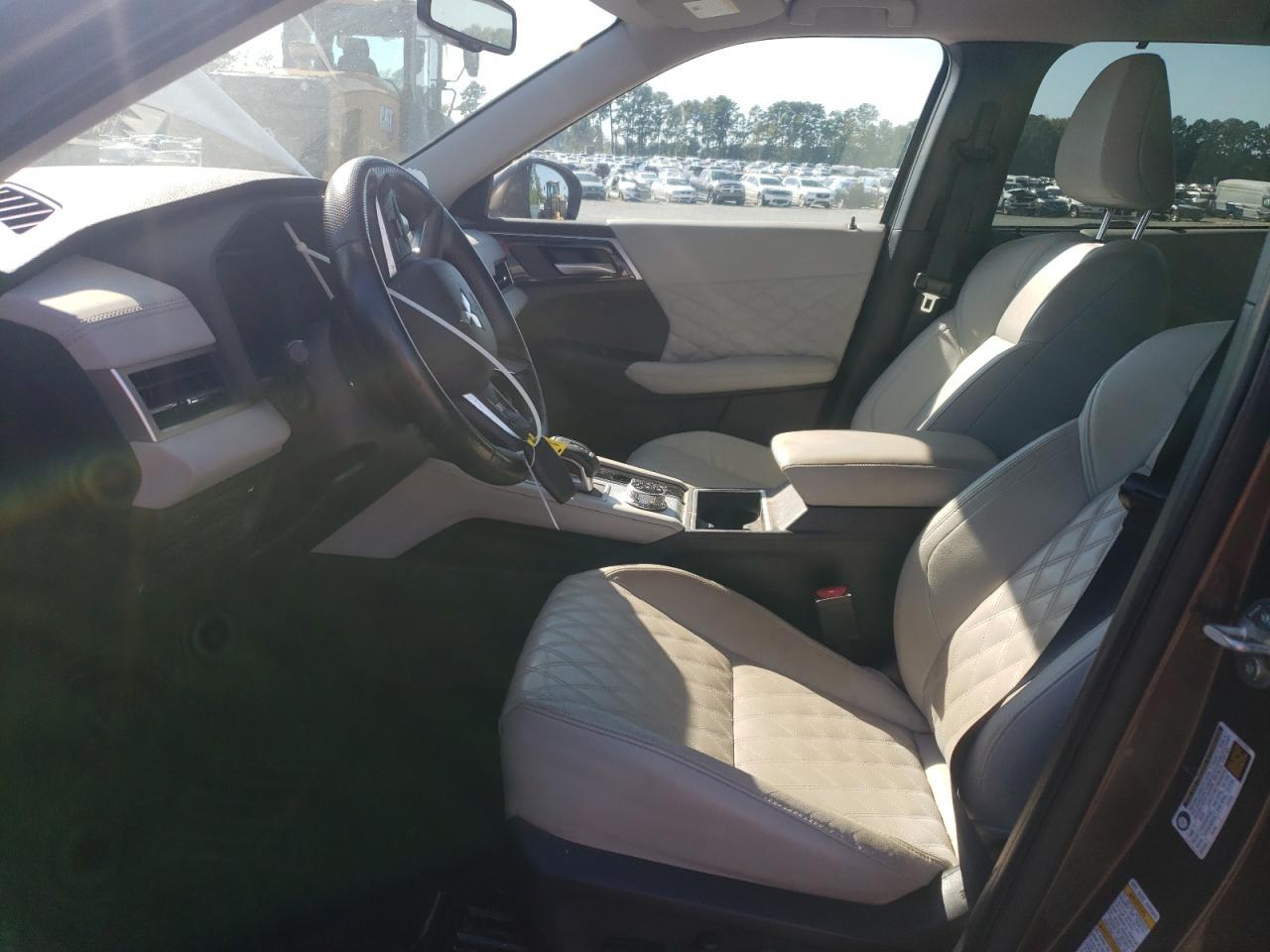 2022 MITSUBISHI outlander