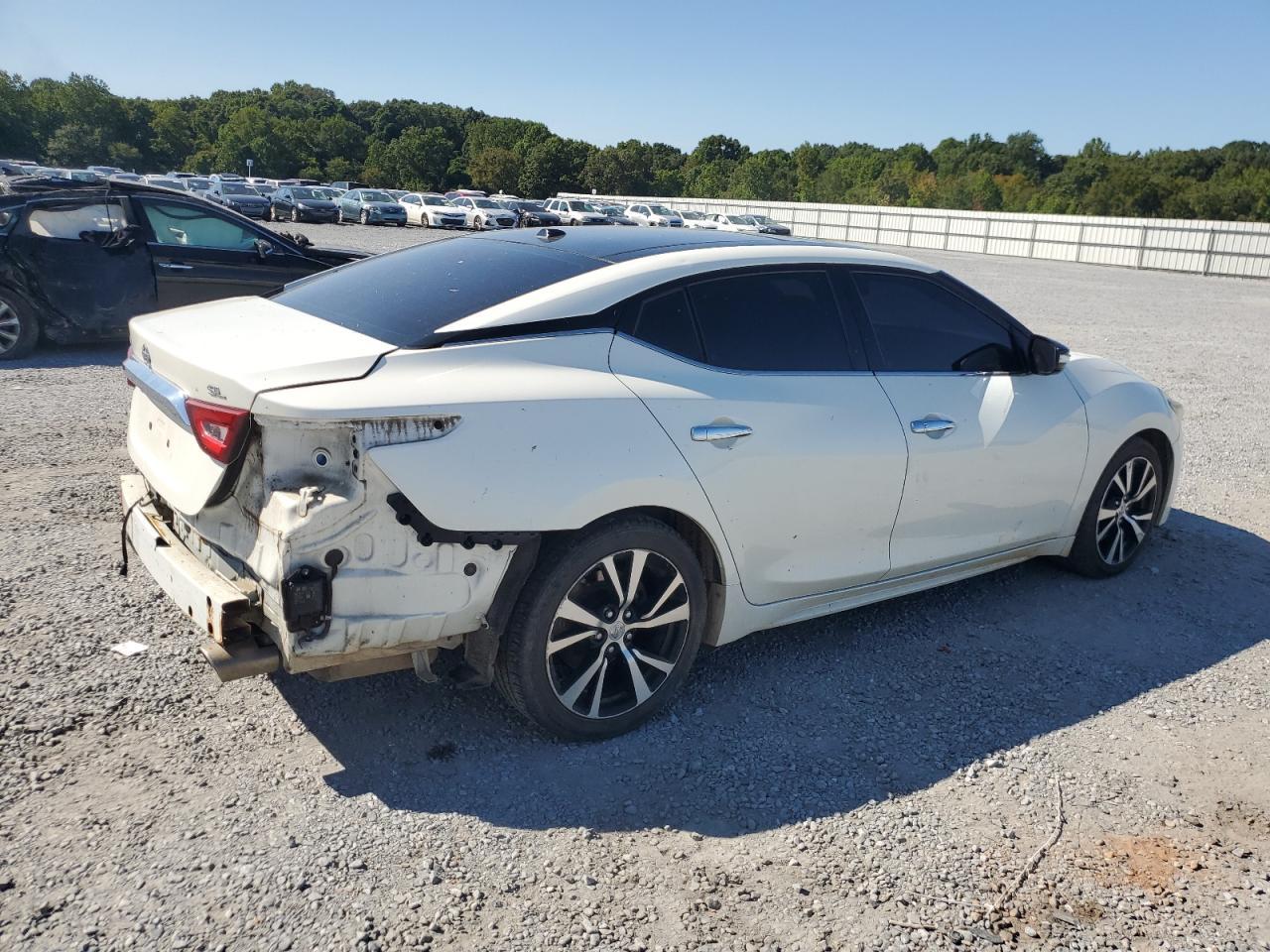 2017 NISSAN Maxima