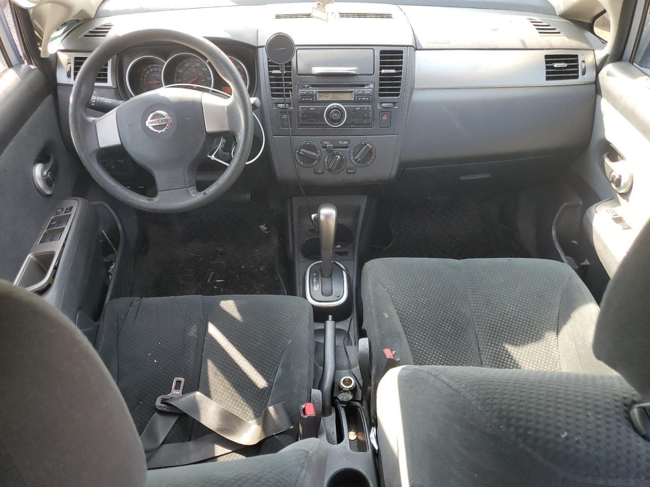 2011 NISSAN VERSA