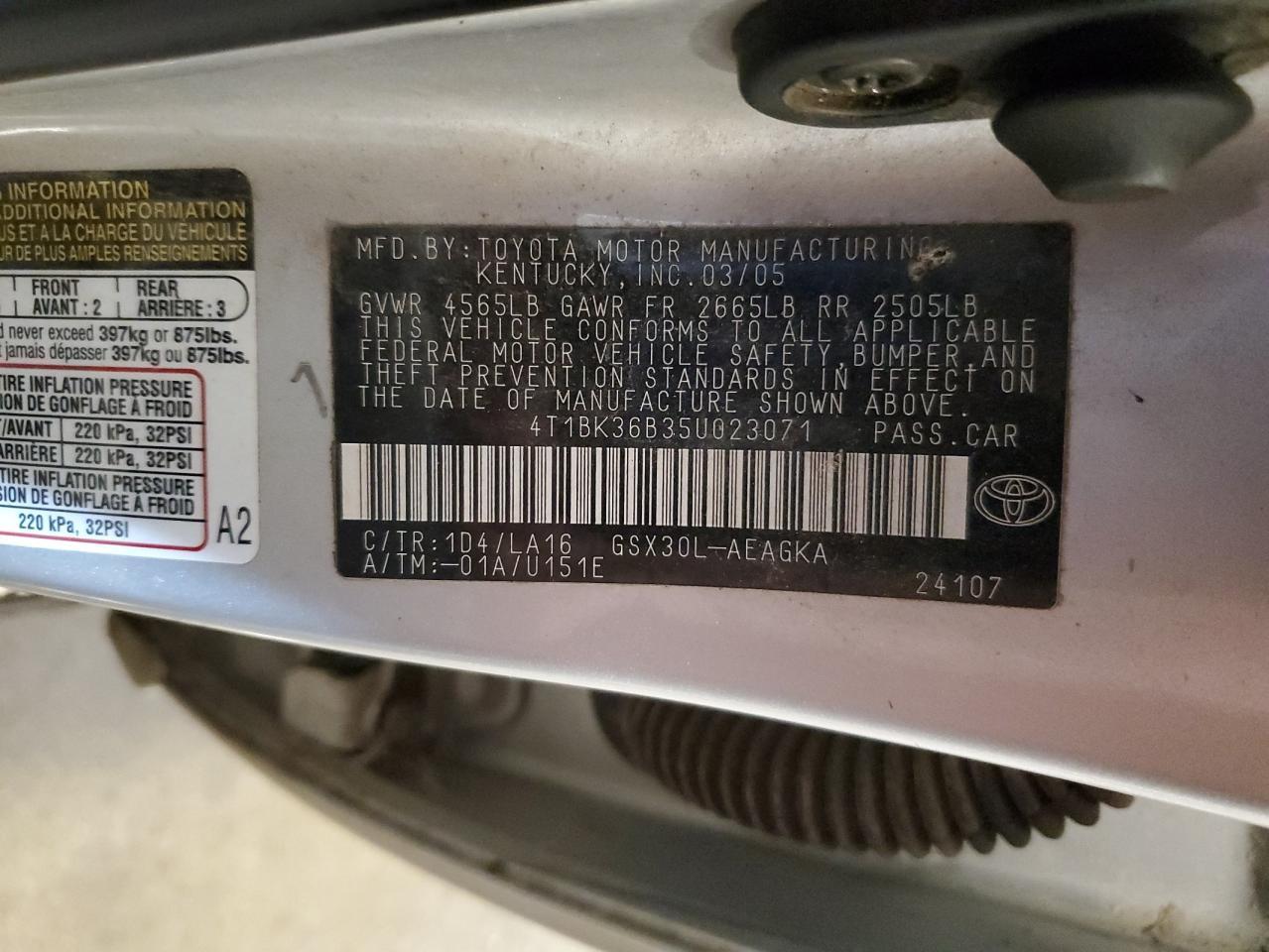 2005 TOYOTA Avalon