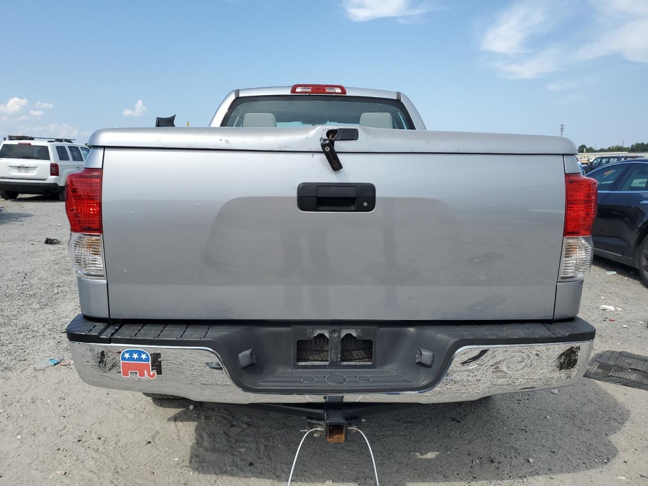 2011 TOYOTA TUNDRA