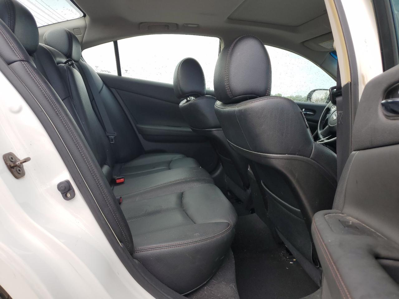 2010 NISSAN Maxima