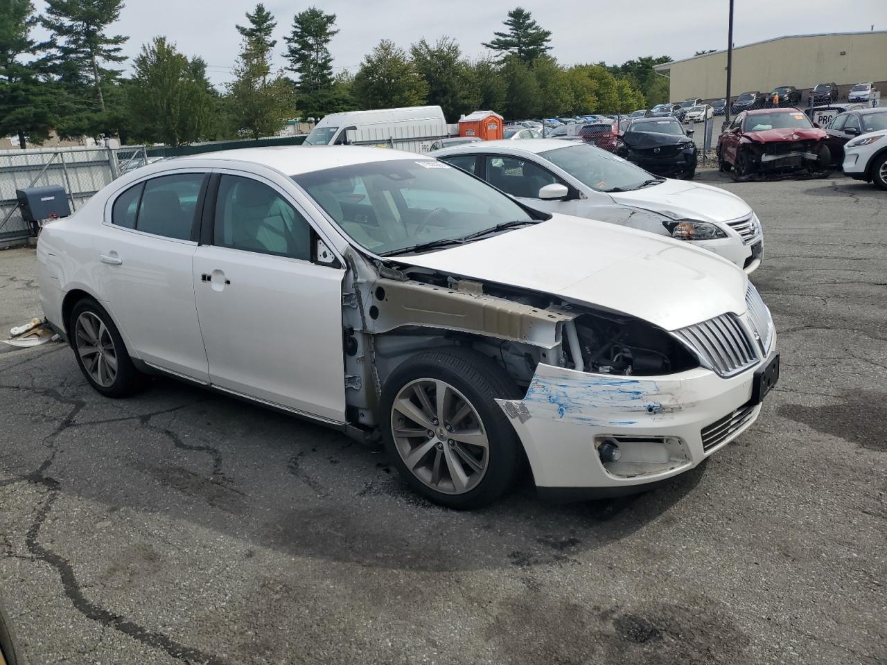 2011 LINCOLN MKS