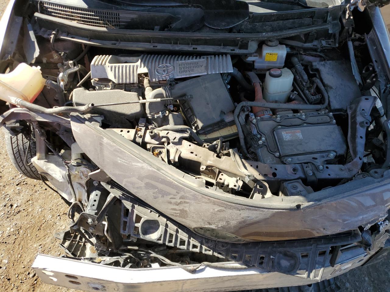 2016 TOYOTA PRIUS V