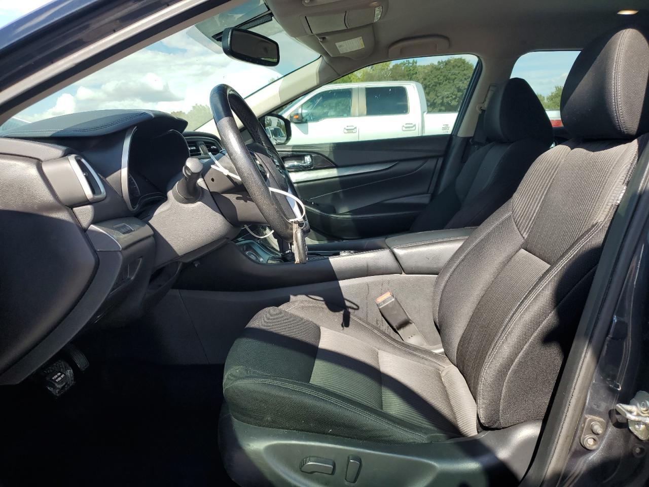2017 NISSAN Maxima