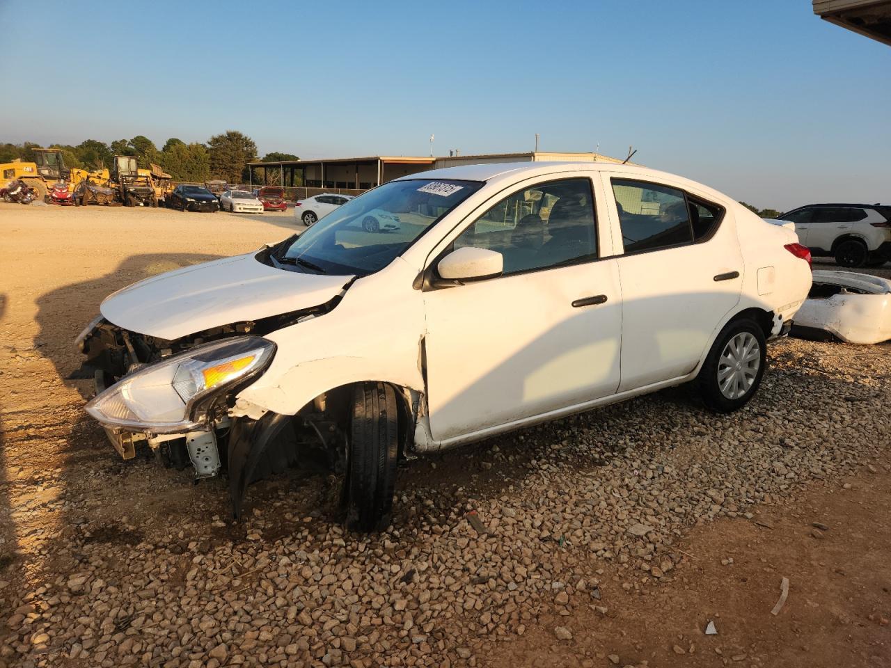 2019 NISSAN VERSA