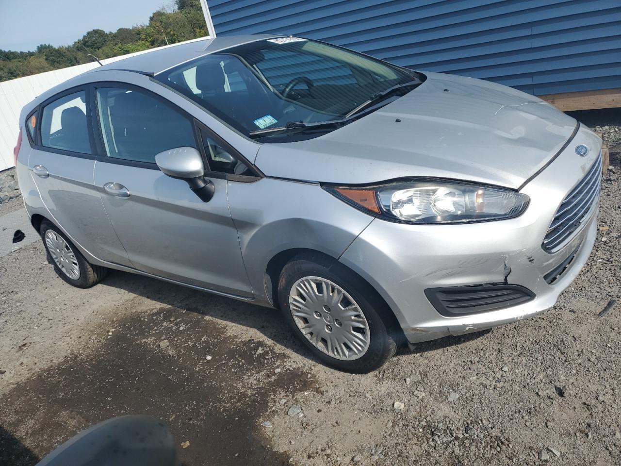 2016 FORD Fiesta
