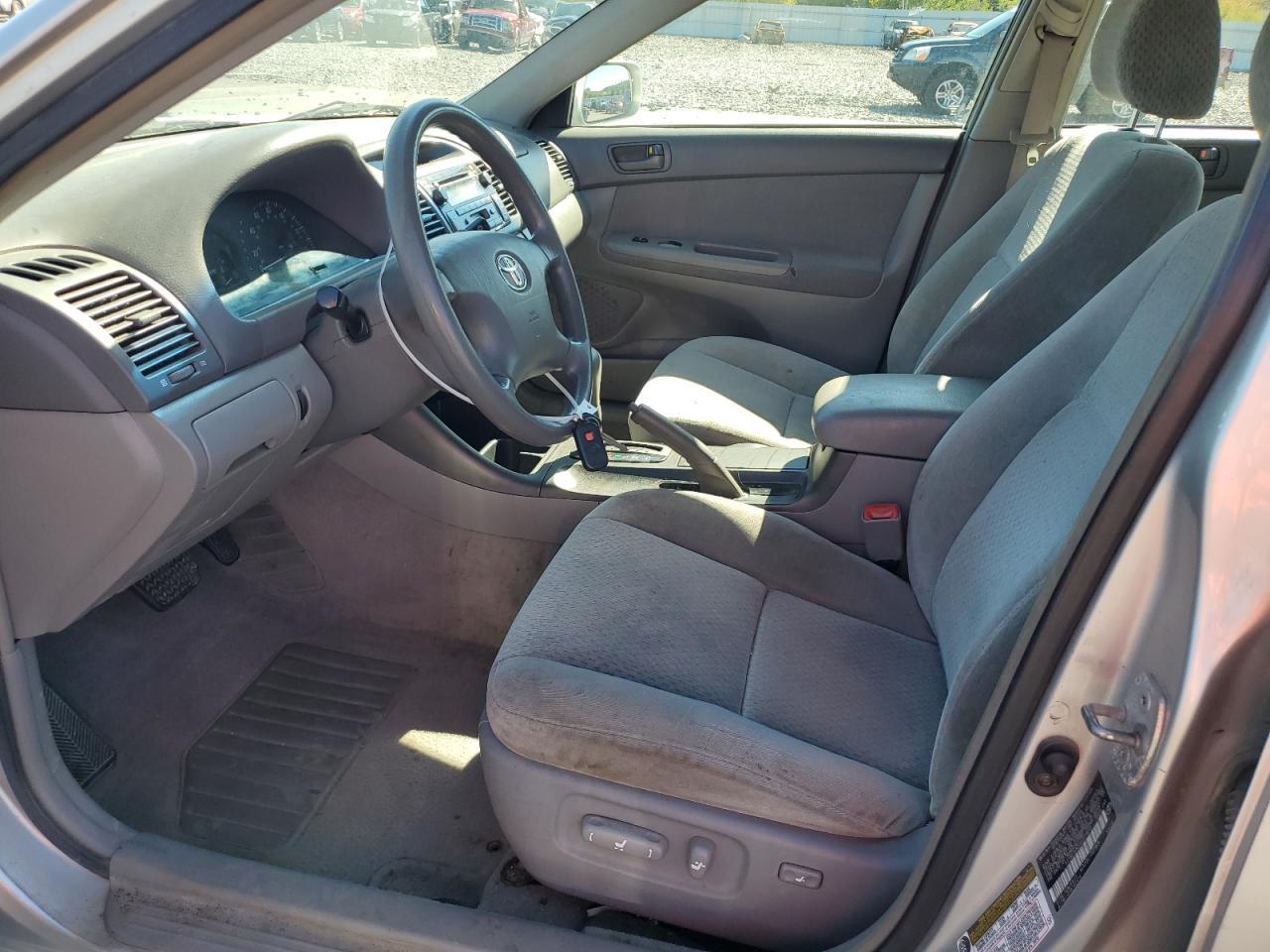 2004 TOYOTA CAMRY
