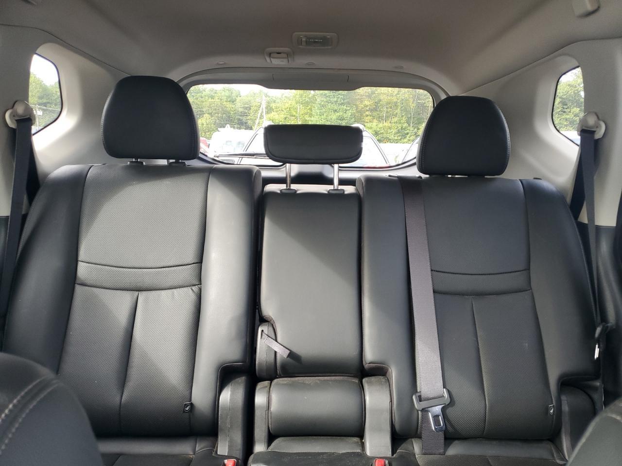 2017 NISSAN ROGUE