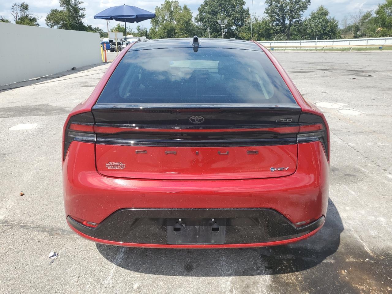 2024 TOYOTA PRIUS