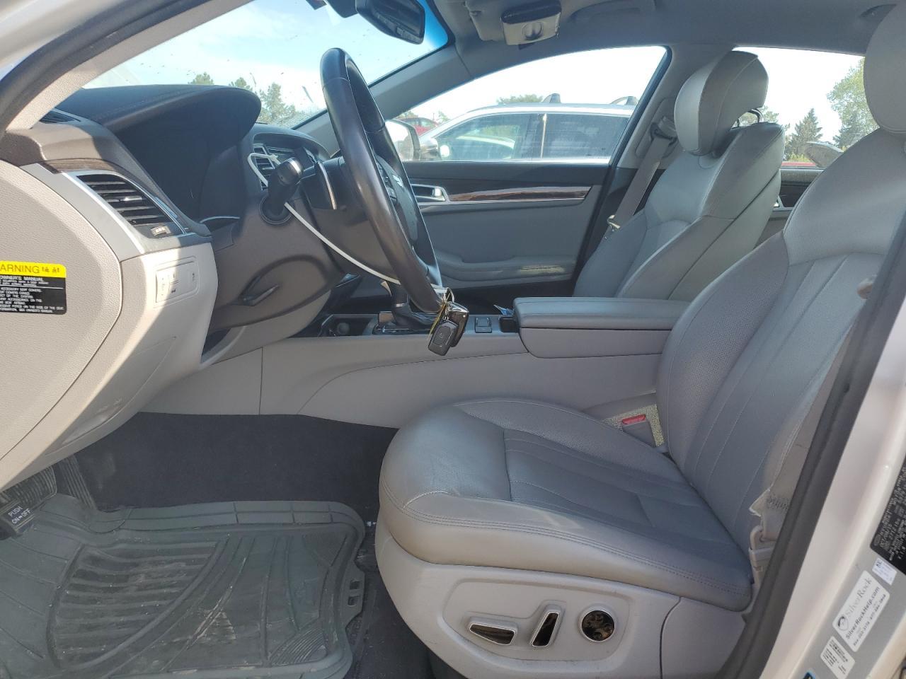 2016 HYUNDAI GENESIS
