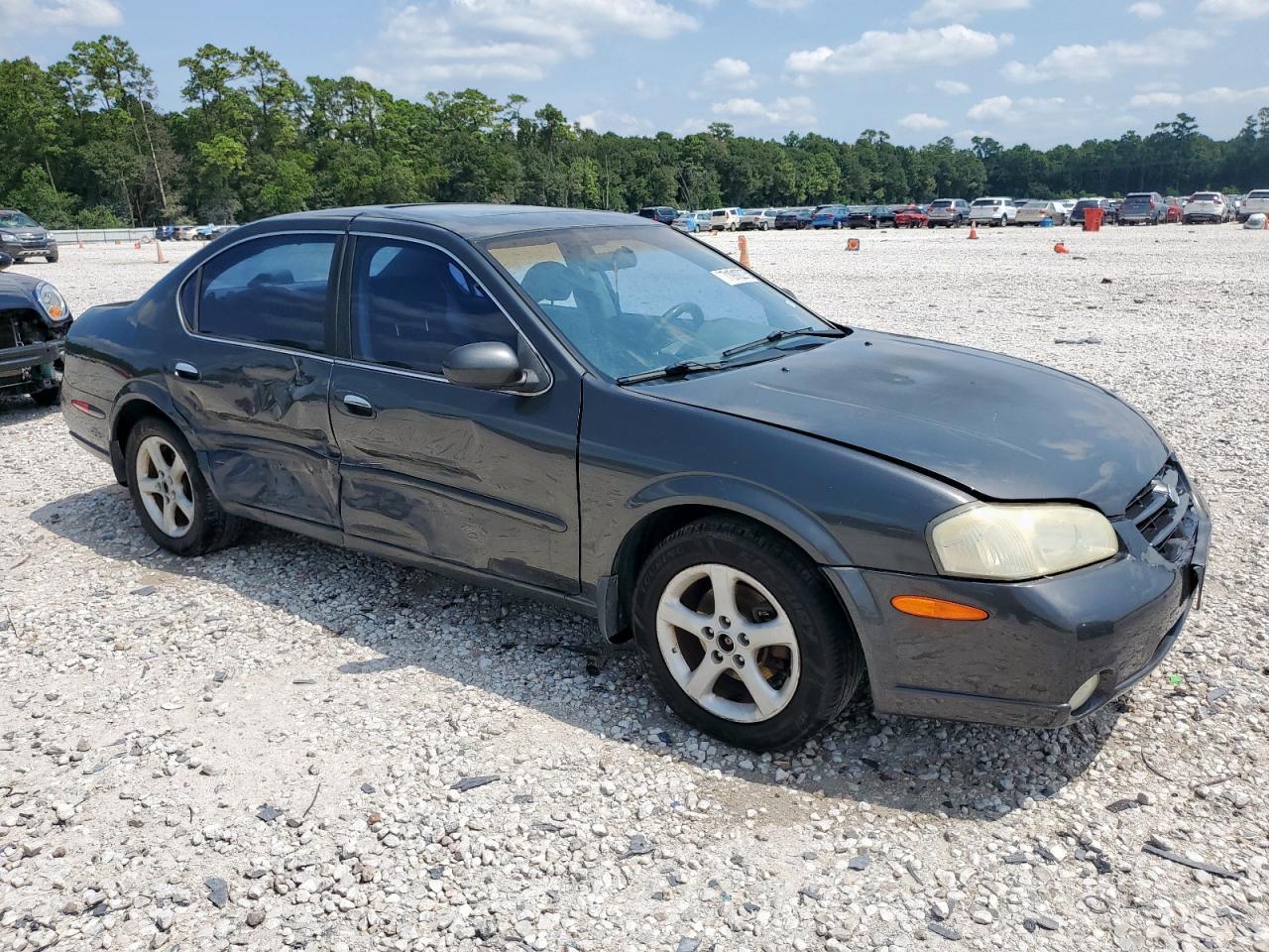 2000 NISSAN Maxima