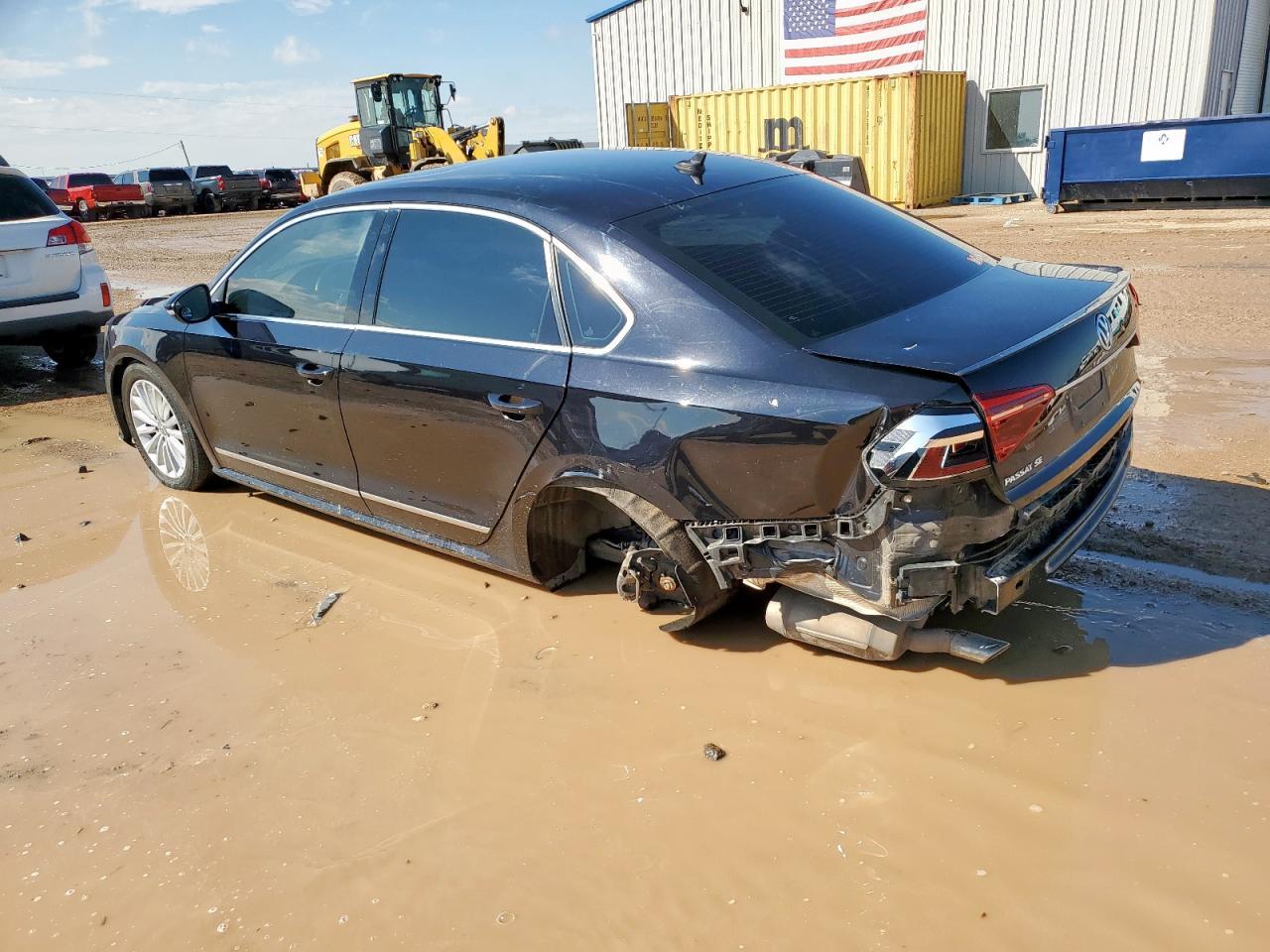 2017 VOLKSWAGEN Passat
